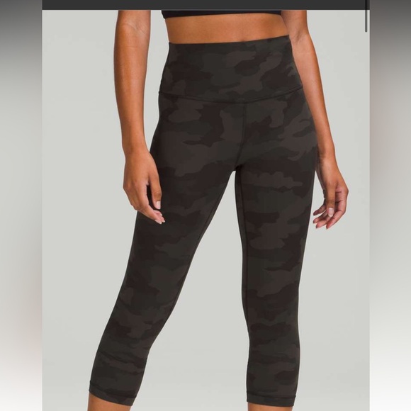 EUC Lululemon Align High-Rise Crop 21"
Heritage 365 Camo Dark Olive Multi - Picture 2 of 8